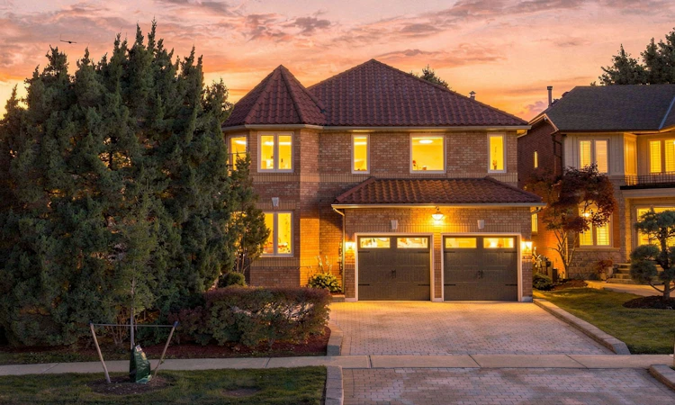 5289 Fallingbrook Drive