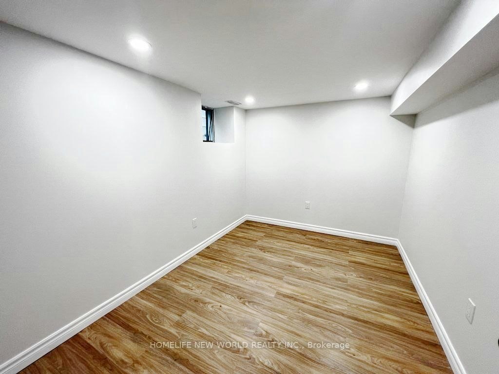 Lower-3 Roblocke Avenue, Toronto, ON, M6G 3R6 - 3
