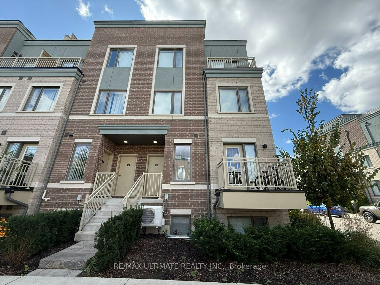 32-15 William Jackson Way, Toronto, ON, M8V 0J8