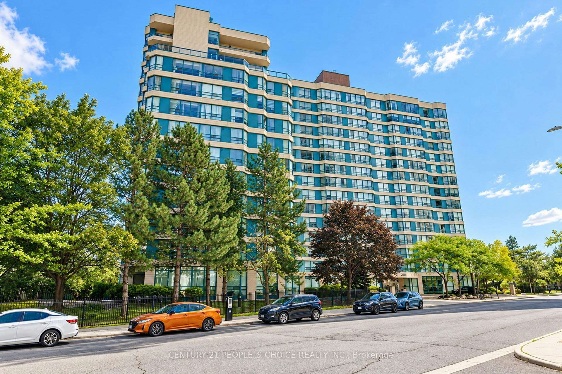 1015-250 Webb Drive, Mississauga, ON, L5B 3Z4