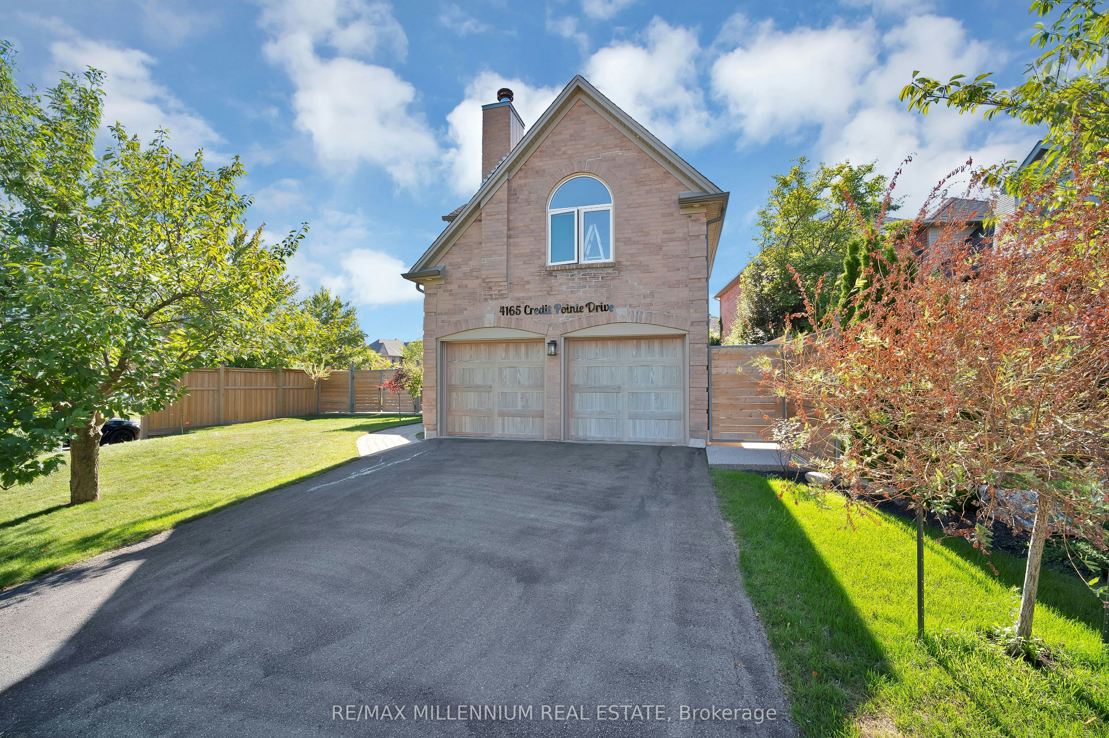4165 Credit Point Drive, Mississauga, ON, L5M 3K3 - 3