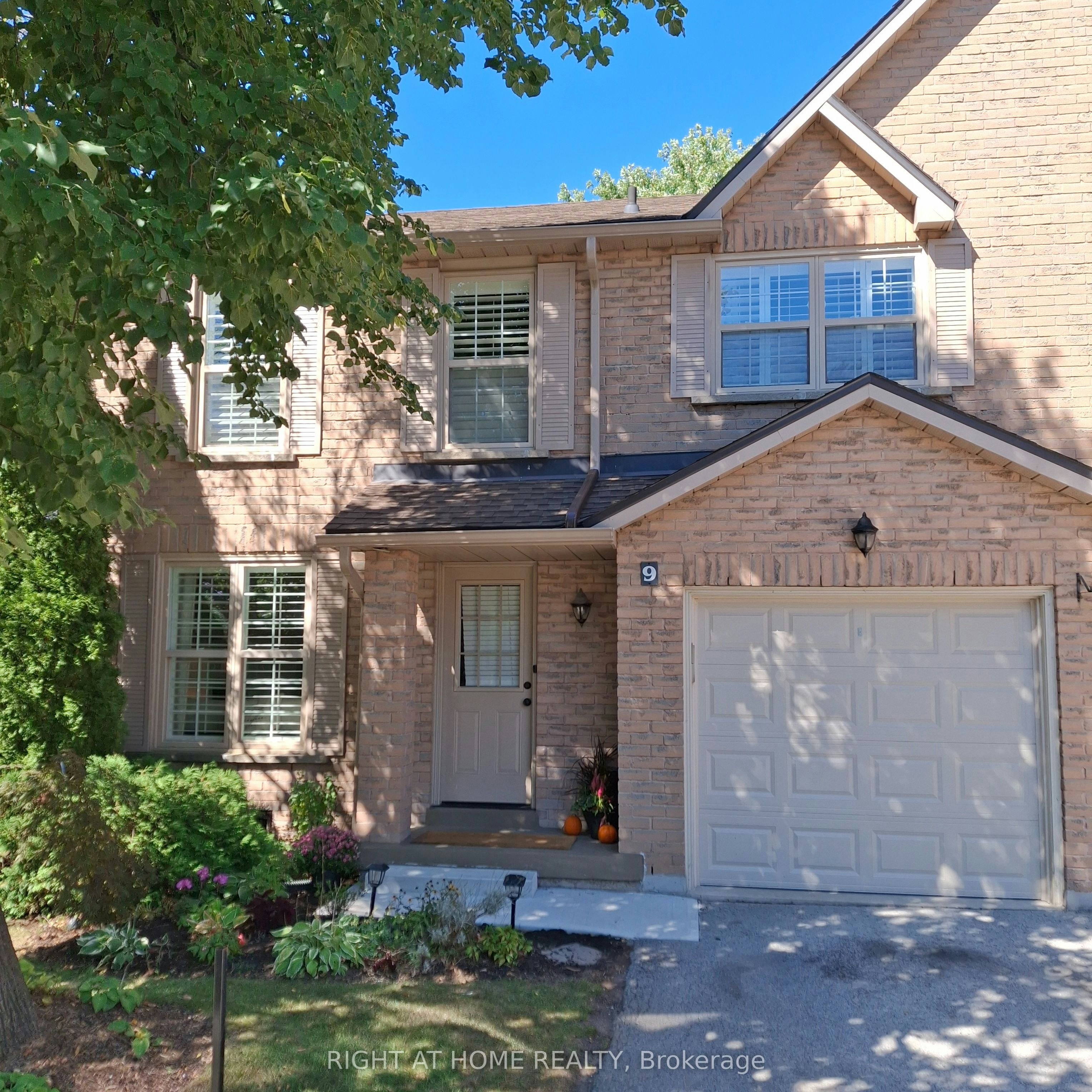 9-2272 Mowat Avenue, Oakville, ON, L6H 5L8