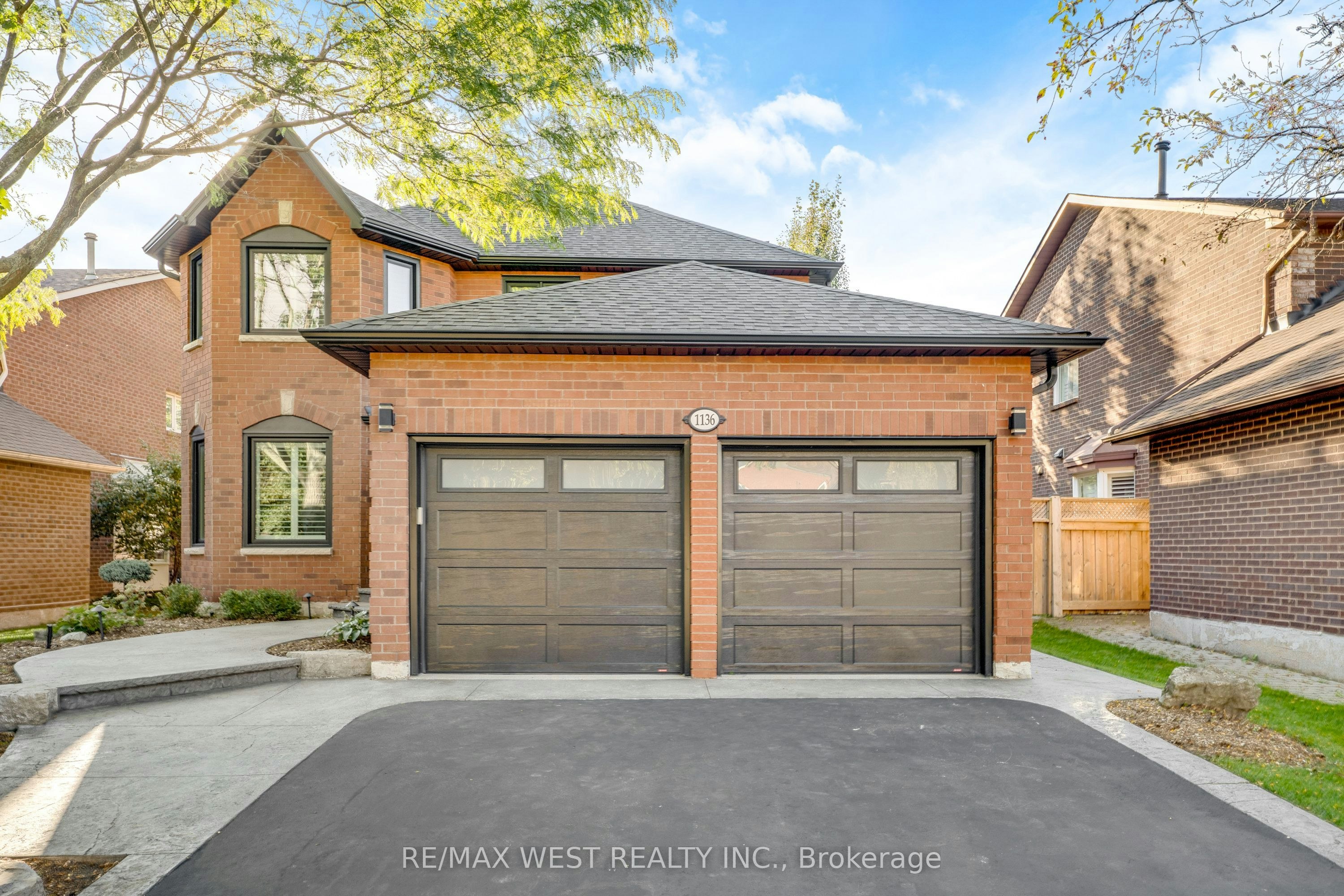 1136 Goodson Crescent, Oakville, ON, L6H 4A4