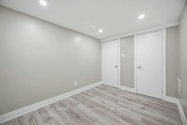 -Lower-249 Burnhamthorpe Road, Toronto, ON, M9B 1Z6 - 11