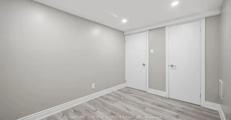 -Lower-249 Burnhamthorpe Road, Toronto, ON, M9B 1Z6 - 11