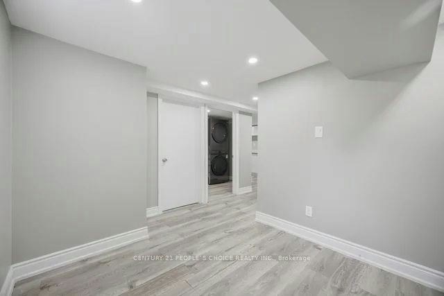-Lower-249 Burnhamthorpe Road, Toronto, ON, M9B 1Z6 - 3