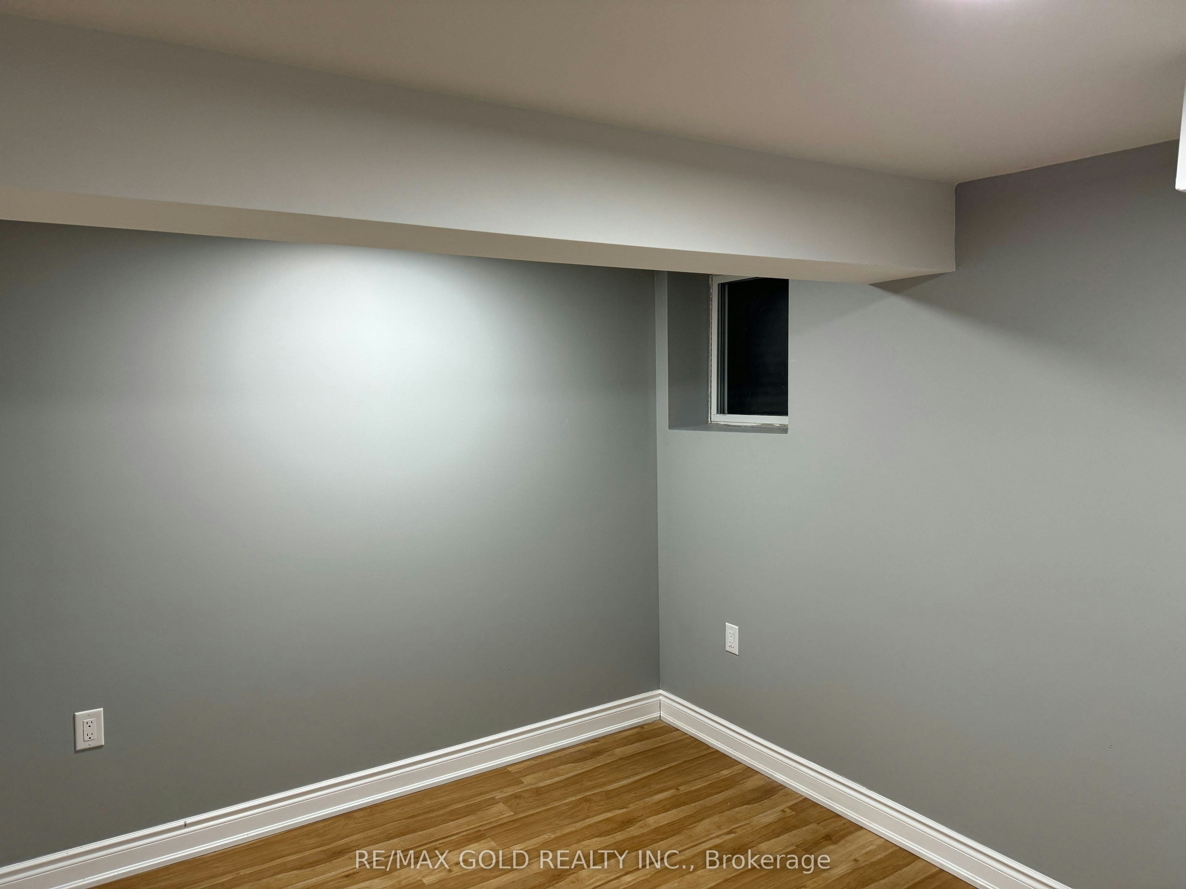 Bsmt-4 Hall Crescent, Brampton, ON, L6X 3J9 - 8