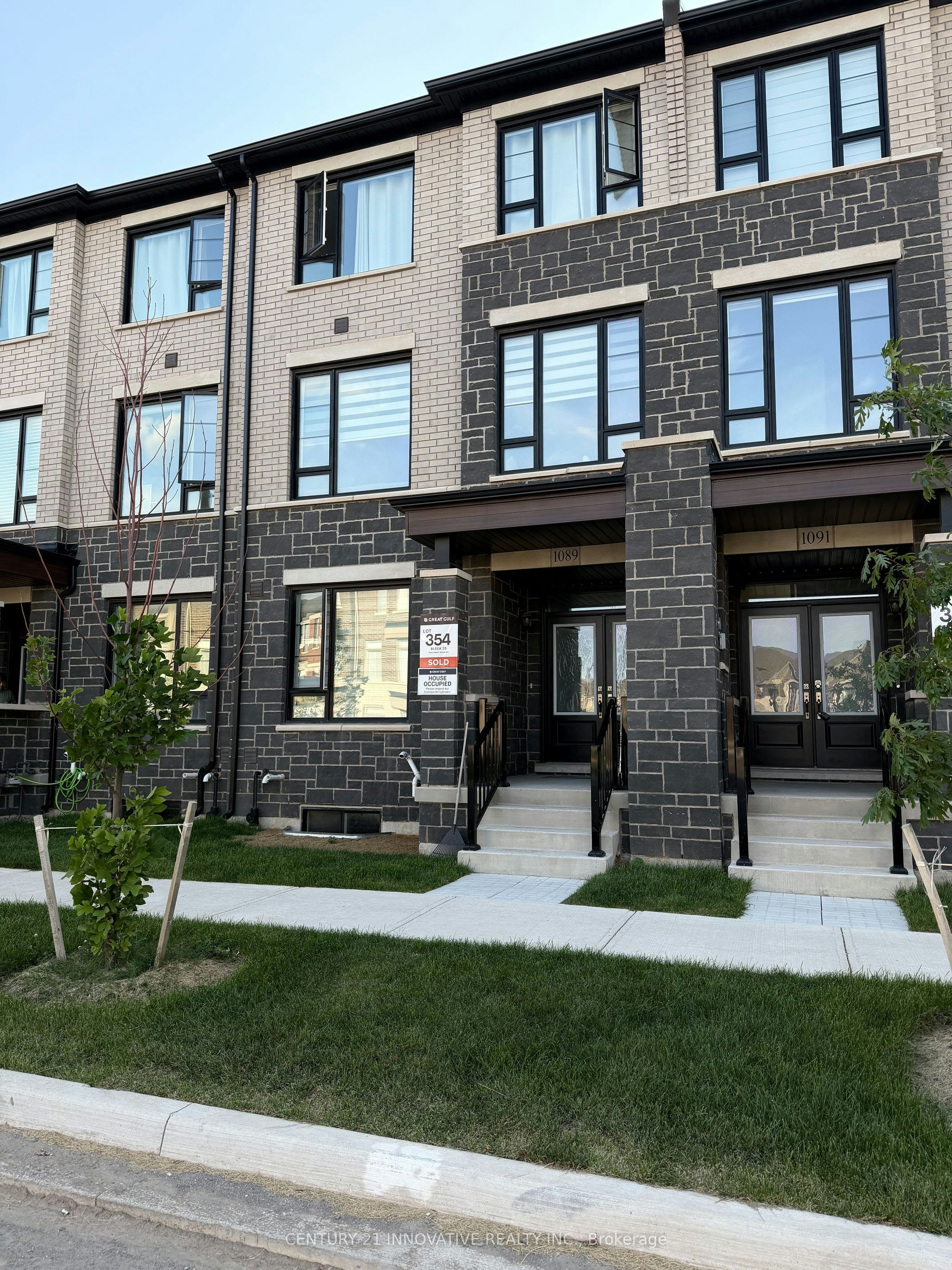 1089 Wheat Boom Drive, Oakville, ON, L6H 7H5