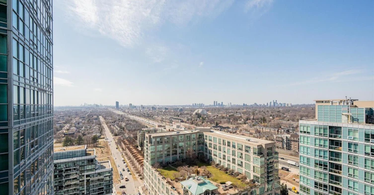 2331-165 Legion Road N, Toronto, ON, M5Y 0B3 - 18