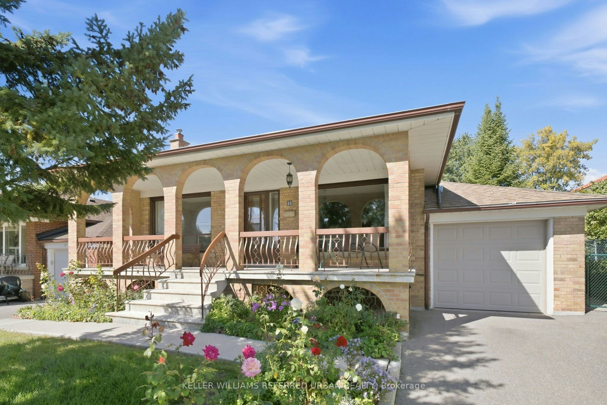 40 Datchet Road, Toronto, ON, M3M 1X6