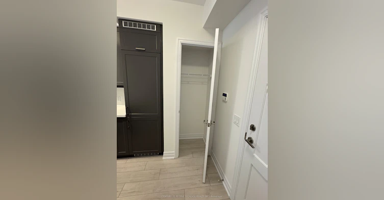 3210-30 Elm Drive W, Mississauga, ON, L5B 0N6 - 5