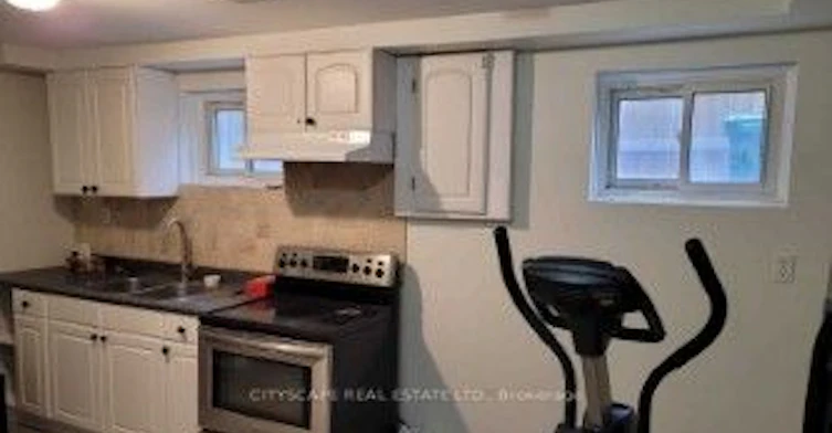 6393 Chaumont Crescent, Mississauga, ON, L5N 2M7 - 3