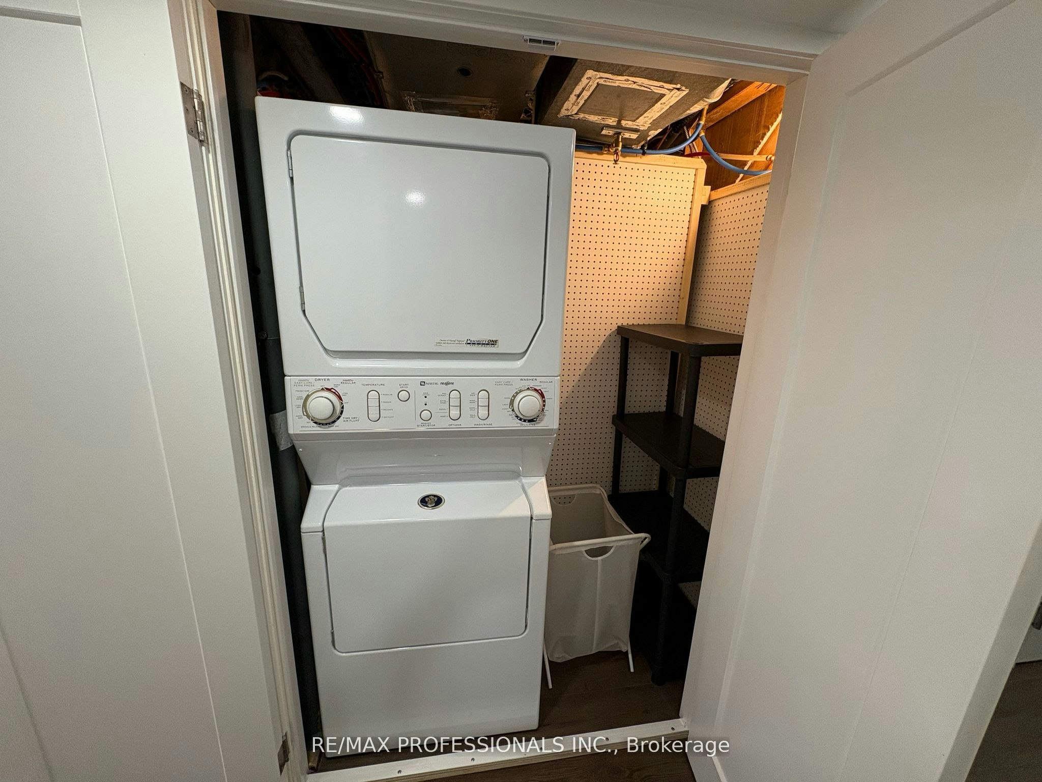 Lower-19 Elmbrook Crescent, Toronto, ON, M9C 5B2 - 18