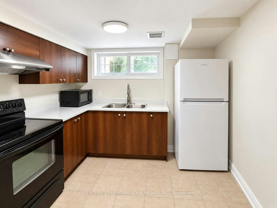 Lower Level-28 Eringate Drive, Toronto, ON, M9C 3Y7 - 15