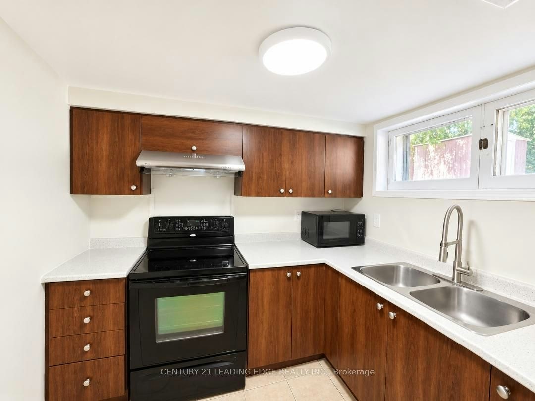Lower Level-28 Eringate Drive, Toronto, ON, M9C 3Y7 - 16