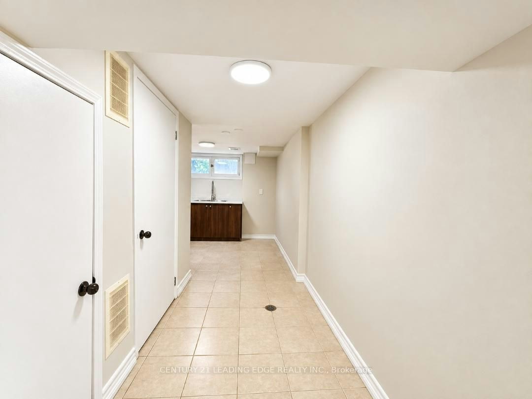 Lower Level-28 Eringate Drive, Toronto, ON, M9C 3Y7 - 24
