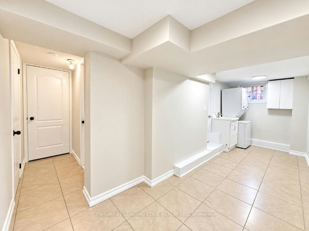 Lower Level-28 Eringate Drive, Toronto, ON, M9C 3Y7 - 11