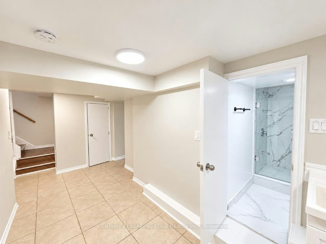 Lower Level-28 Eringate Drive, Toronto, ON, M9C 3Y7 - 10