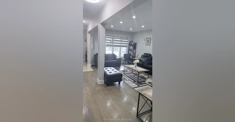7050 Black Walnut Trail, Mississauga, ON, L5N 7N6 - 2