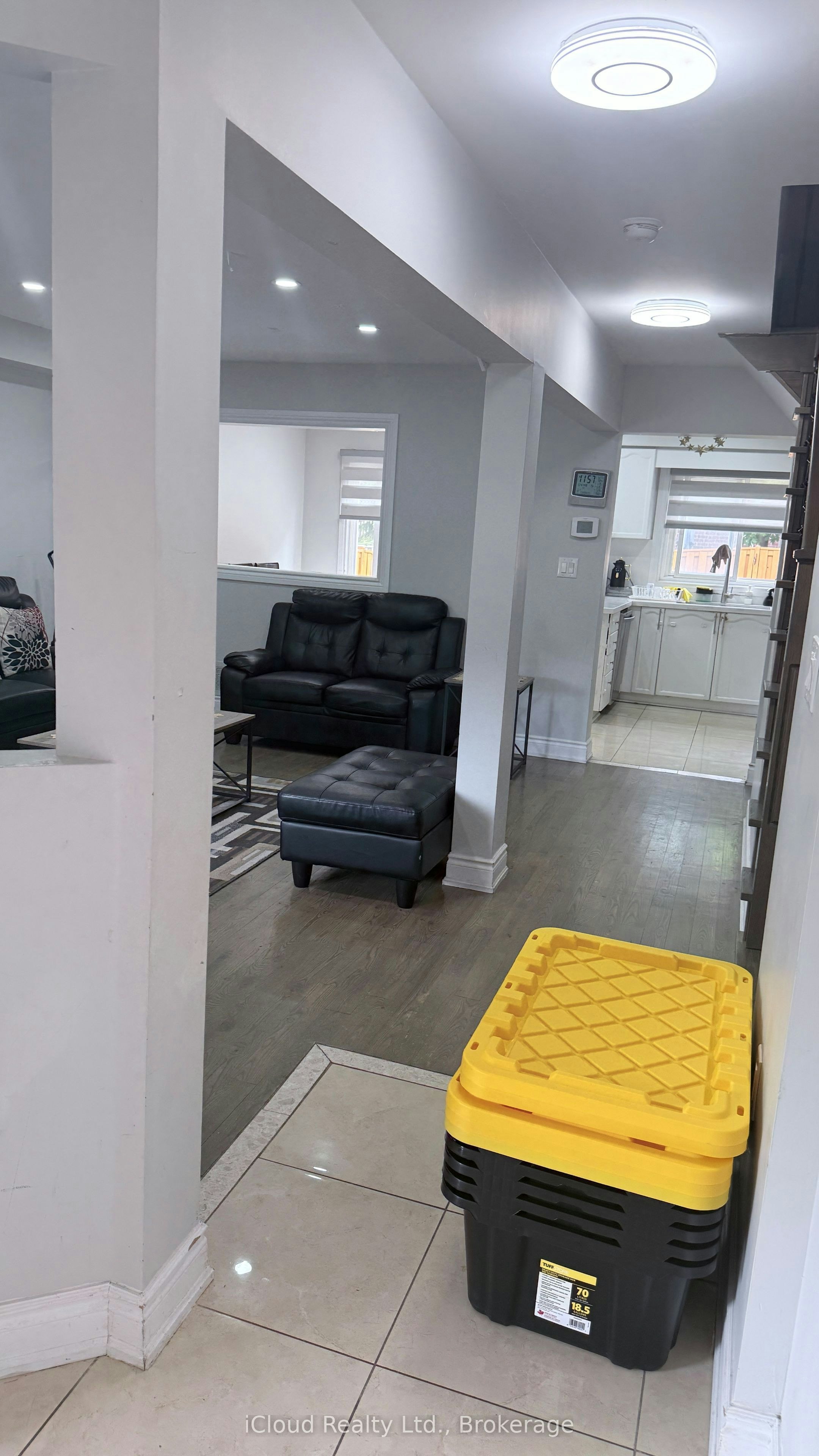 7050 Black Walnut Trail, Mississauga, ON, L5N 7N6 - 11