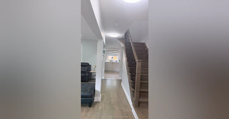 7050 Black Walnut Trail, Mississauga, ON, L5N 7N6 - 4