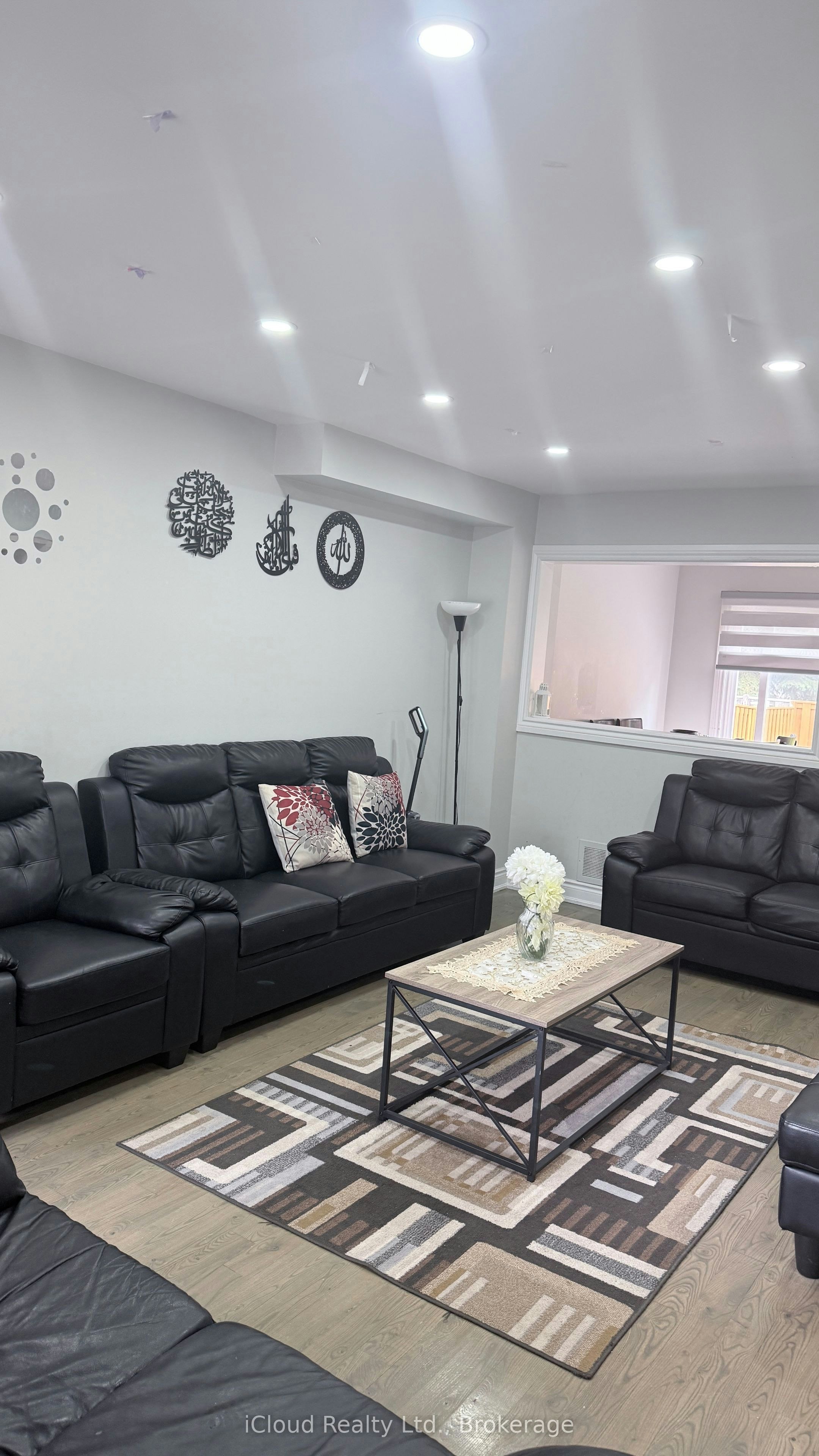 7050 Black Walnut Trail, Mississauga, ON, L5N 7N6 - 3