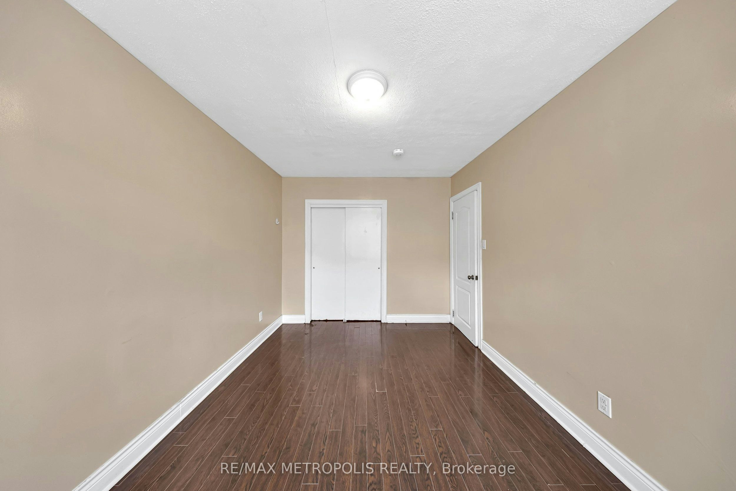 Main-147 Vodden Street E, Brampton, ON, L6V 1M6 - 12