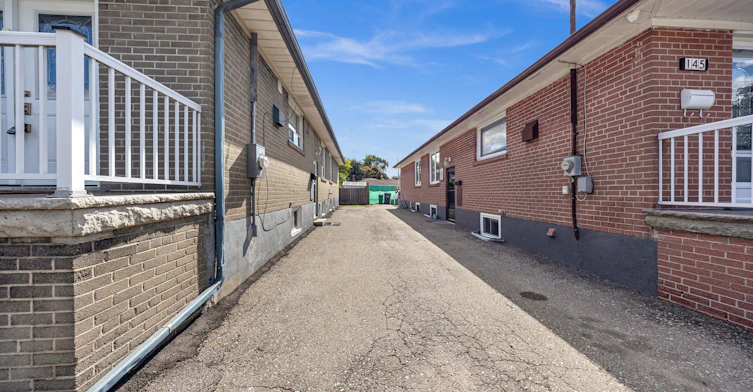 Main-147 Vodden Street E, Brampton, ON, L6V 1M6 - 3