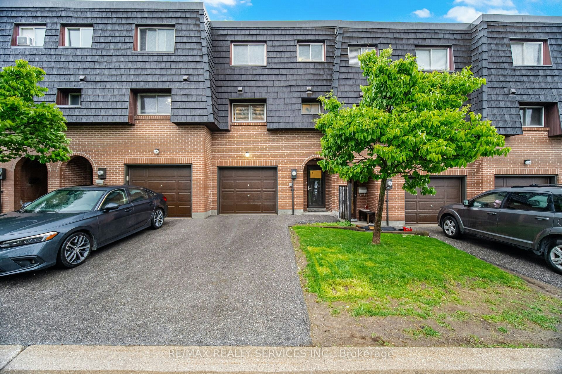 154 Darras Court, Brampton, ON, L6T 1W7