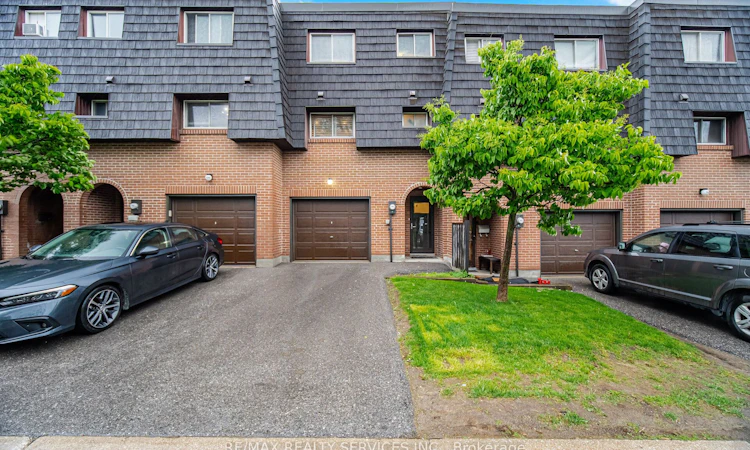 154 Darras Court
