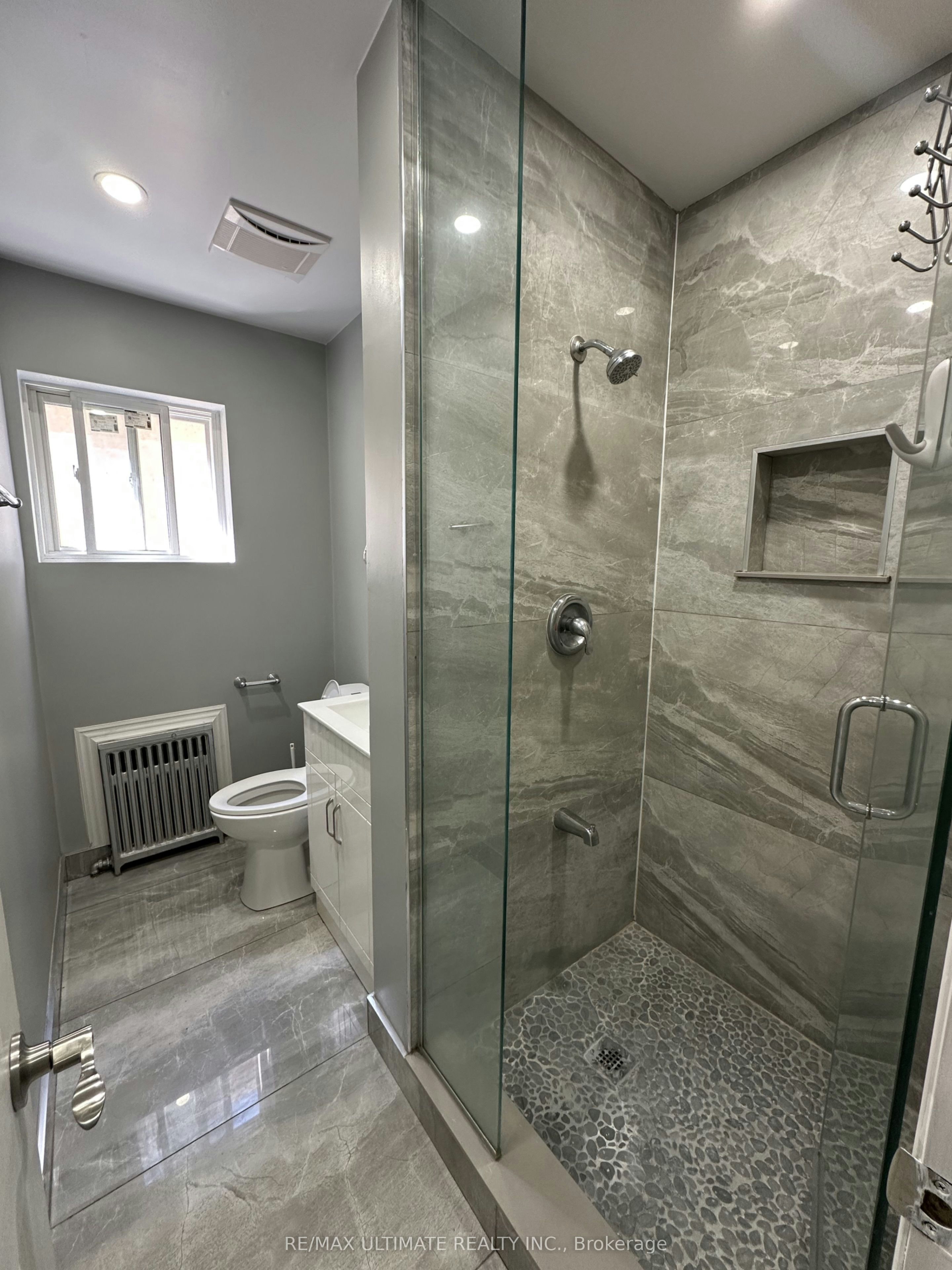 Unit A-1705 Jane Street, Toronto, ON, M9N 2S3 - 4
