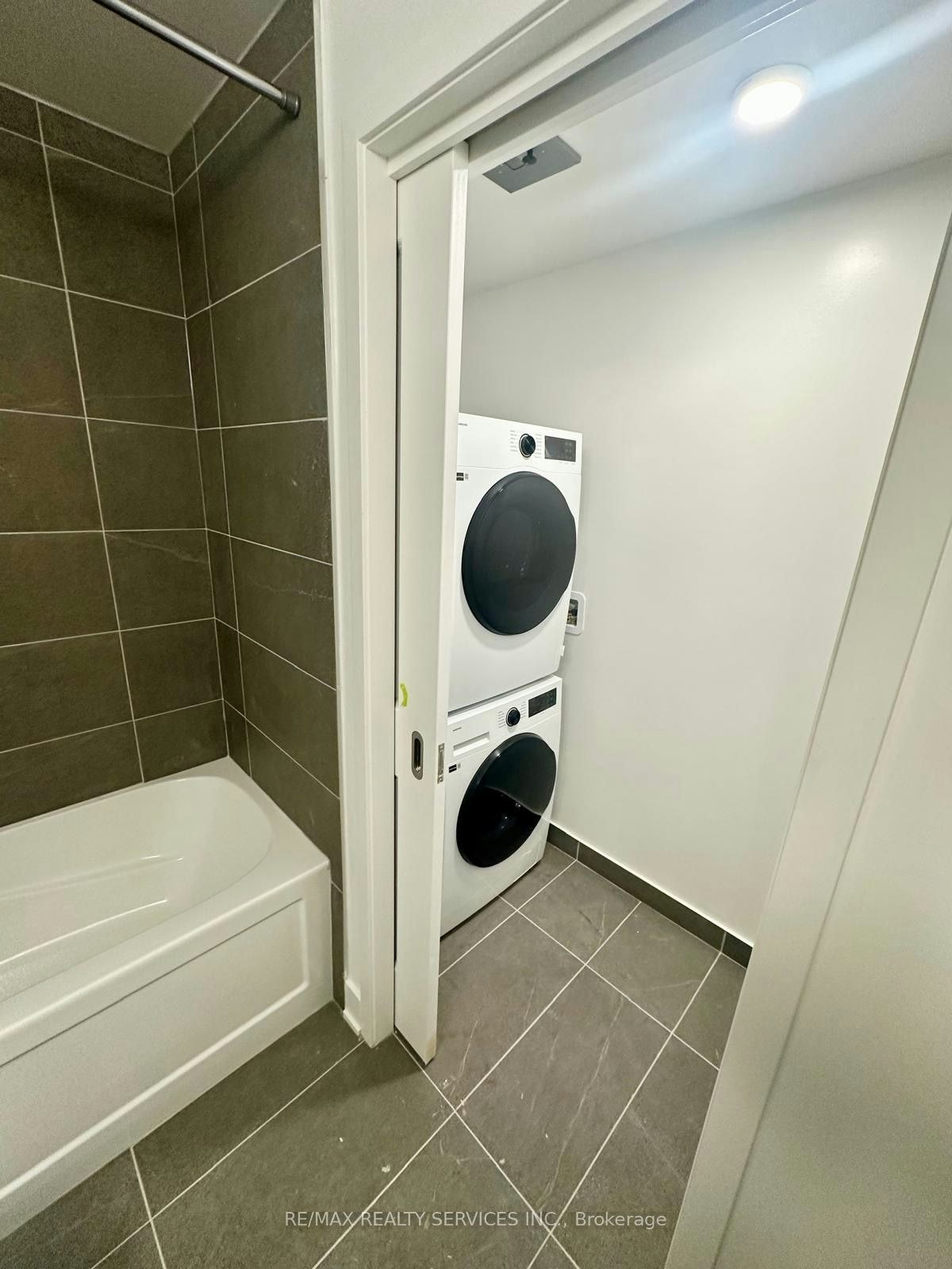1804A-115 Nipissing Road, Milton, ON, L9T 1R3 - 18