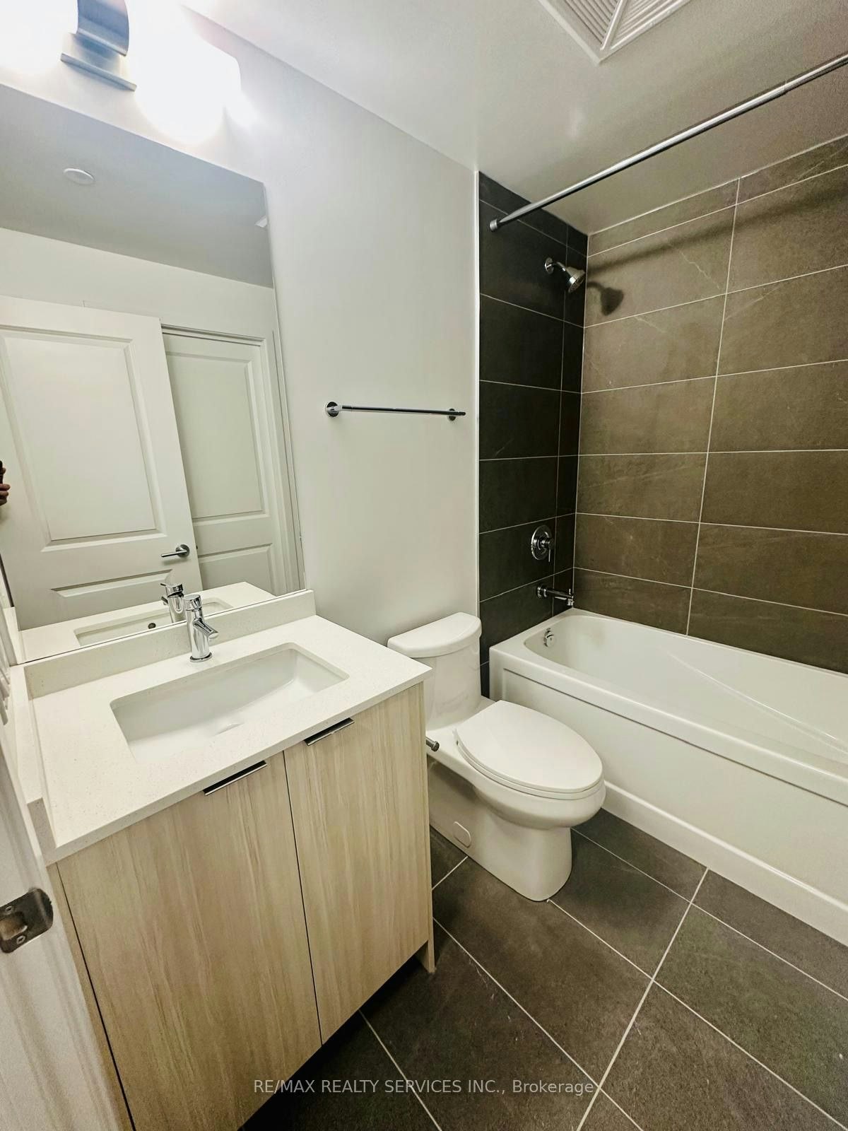 1804A-115 Nipissing Road, Milton, ON, L9T 1R3 - 20