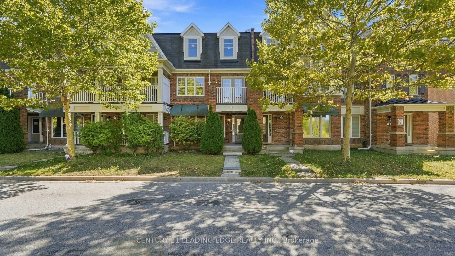 208 Magurn Gate, Milton, ON, L9T 7B4