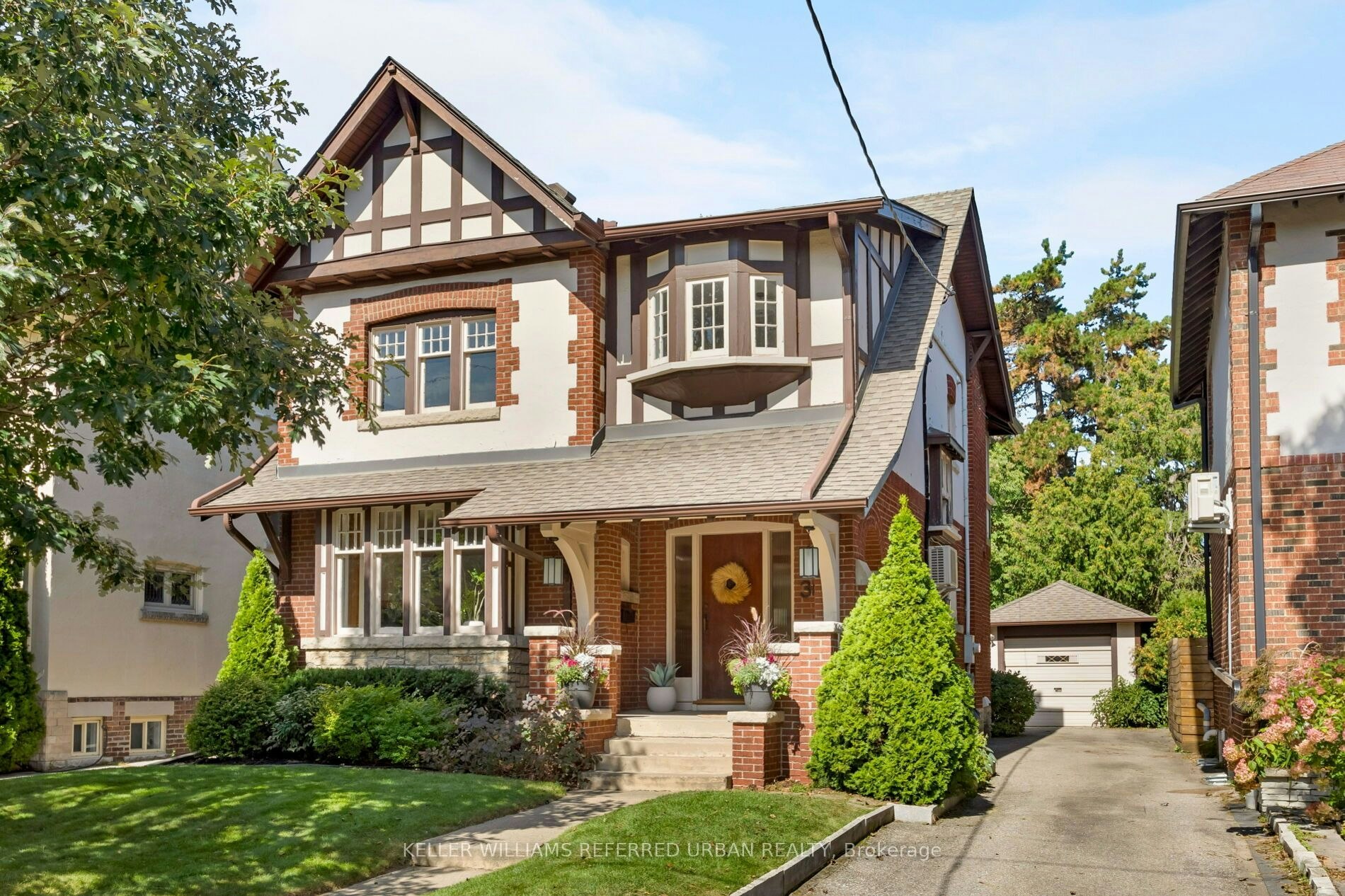 30 Baby Point Road, Toronto, ON, M6S 2G1