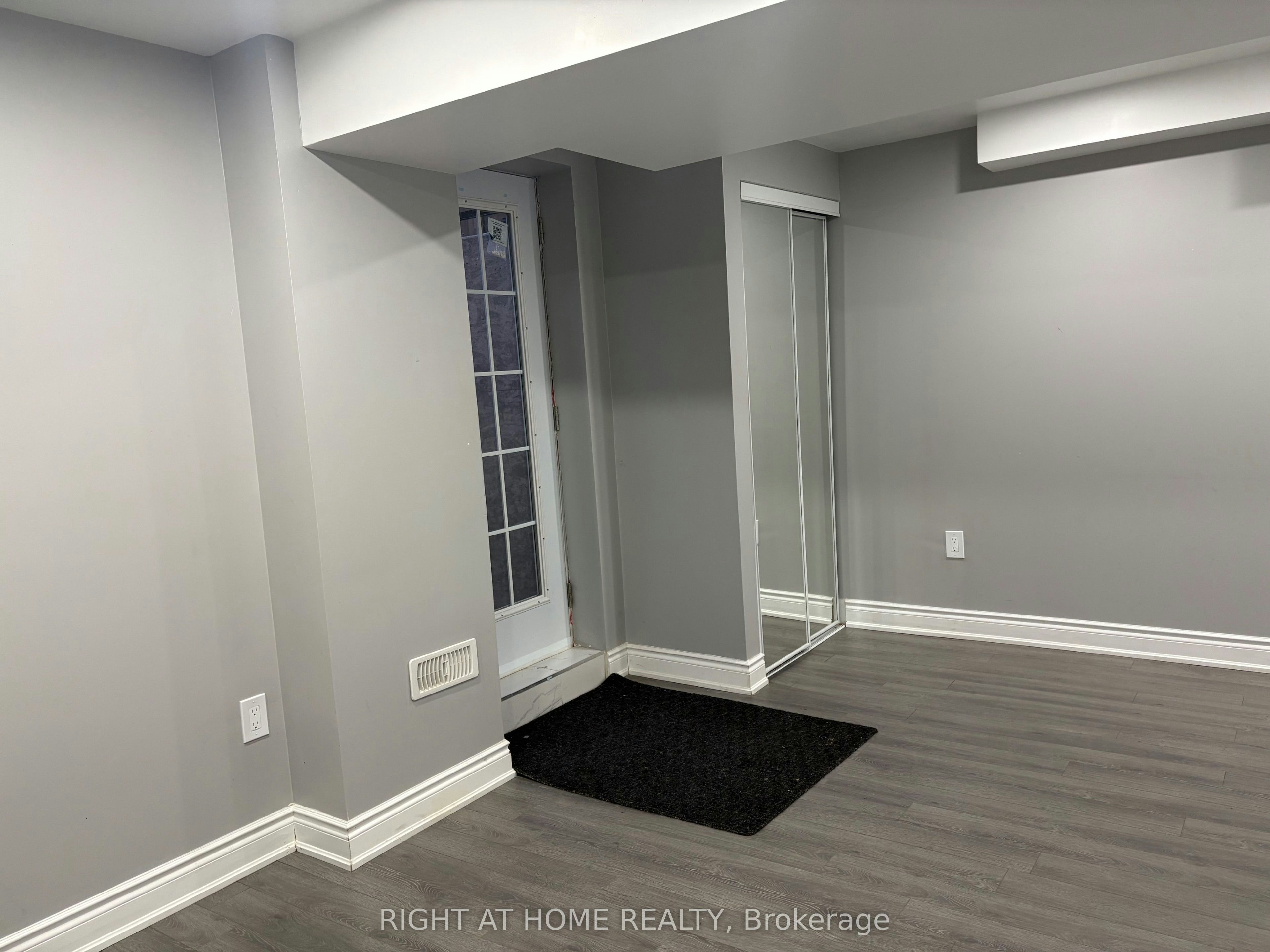 (Lower Level)-846 Francine Crescent, Mississauga, ON, L5V 0E2 - 5