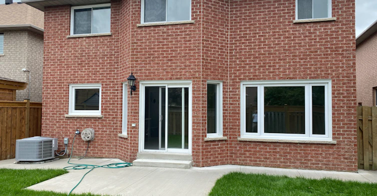 213 Barondale Drive, Mississauga, ON, L4Z 3N7 - 2