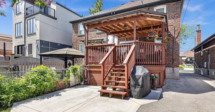 451 Whitmore Avenue, Toronto, ON, M6E 2N6 - 20