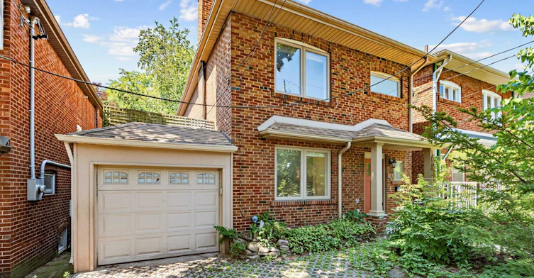 246 Ellis Main Avenue, Toronto, ON, M6S 2X2