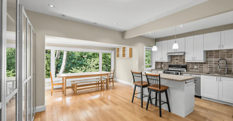 246 Ellis Main Avenue, Toronto, ON, M6S 2X2 - 3