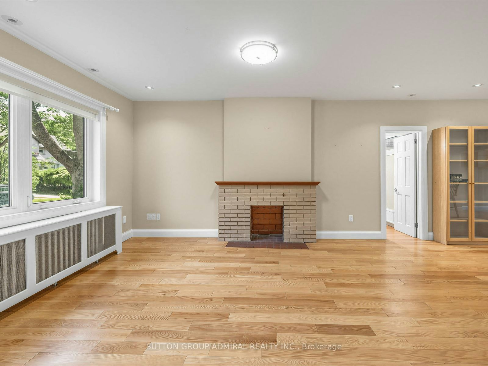 246 Ellis Main Avenue, Toronto, ON, M6S 2X2 - 10