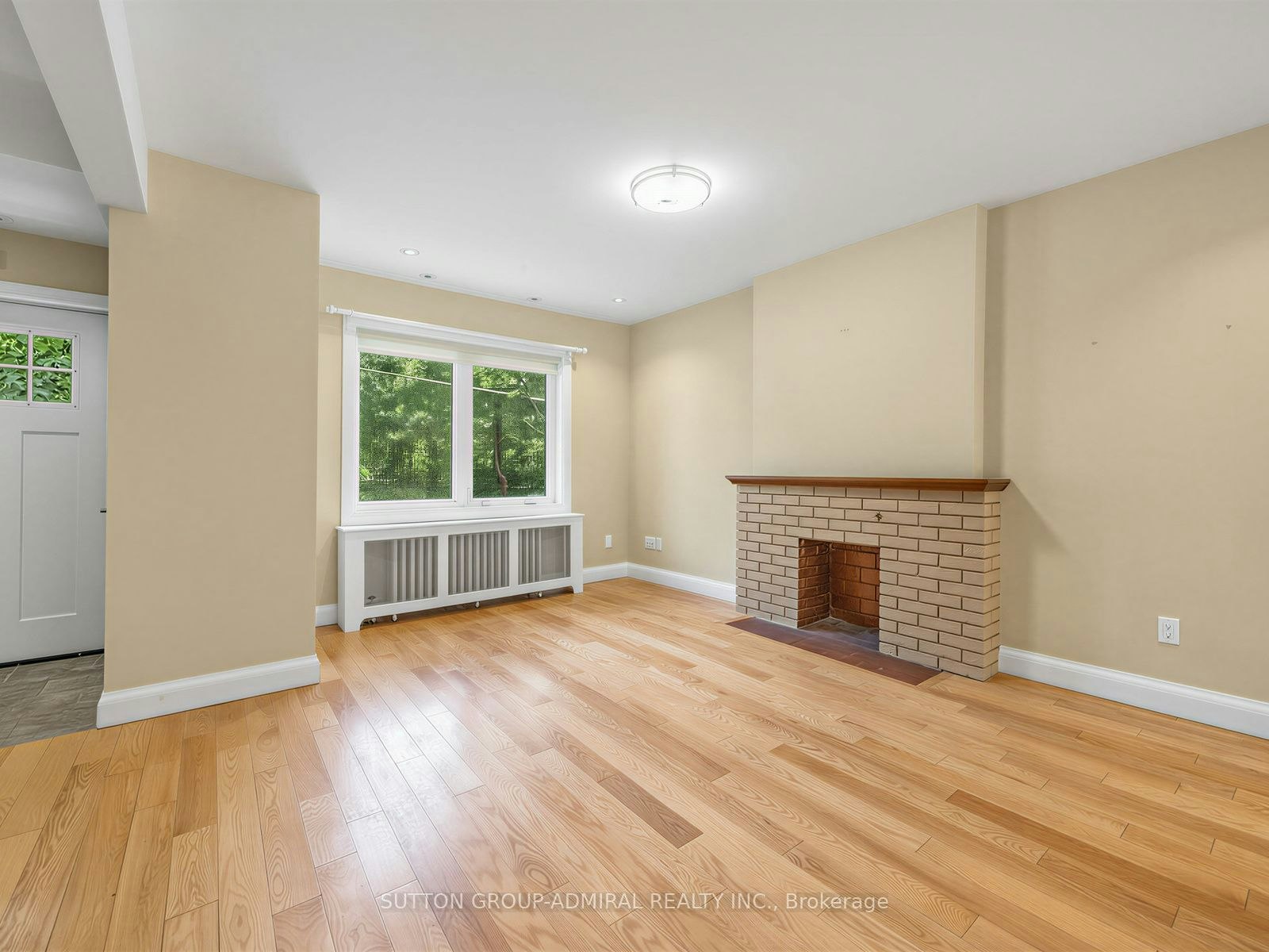 246 Ellis Main Avenue, Toronto, ON, M6S 2X2 - 9