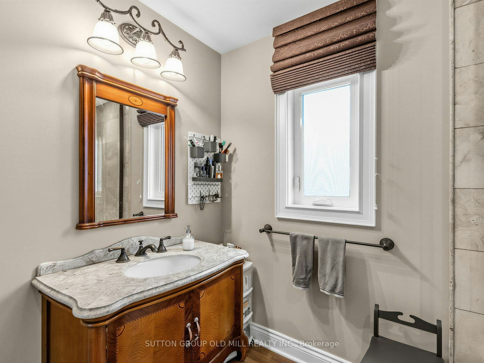 Main-9 Westbank Crescent, Toronto, ON, M9P 1S4 - 26