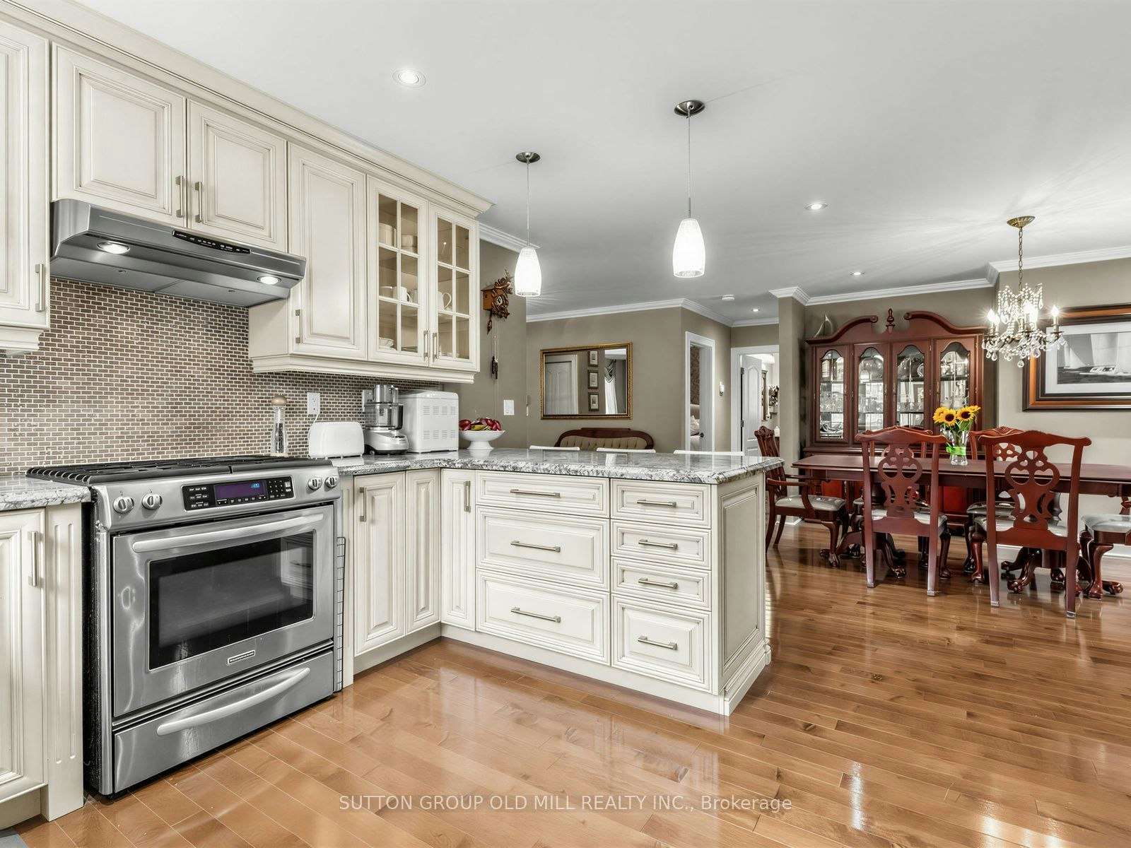 Main-9 Westbank Crescent, Toronto, ON, M9P 1S4 - 17