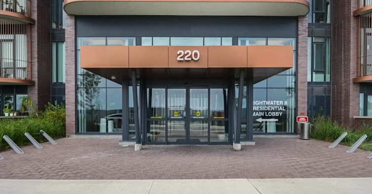1201-220 Missinnihe Way, Mississauga, ON, L5H 0A9 - 3