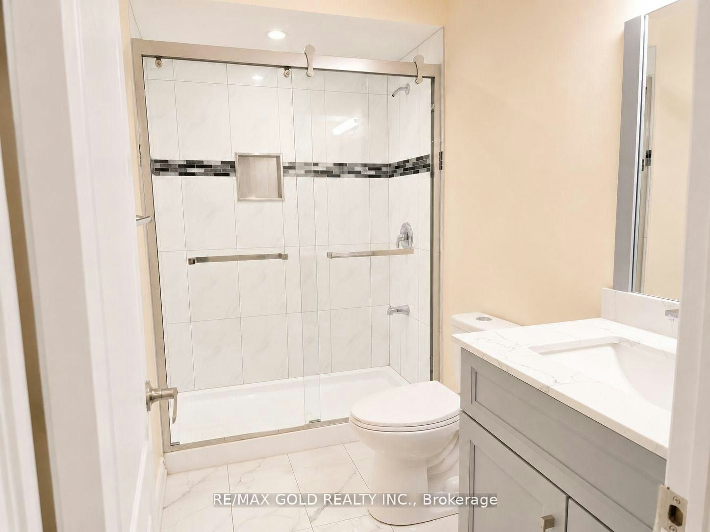 27 Brentwick Drive, Brampton, ON, L6X 5G1 - 5