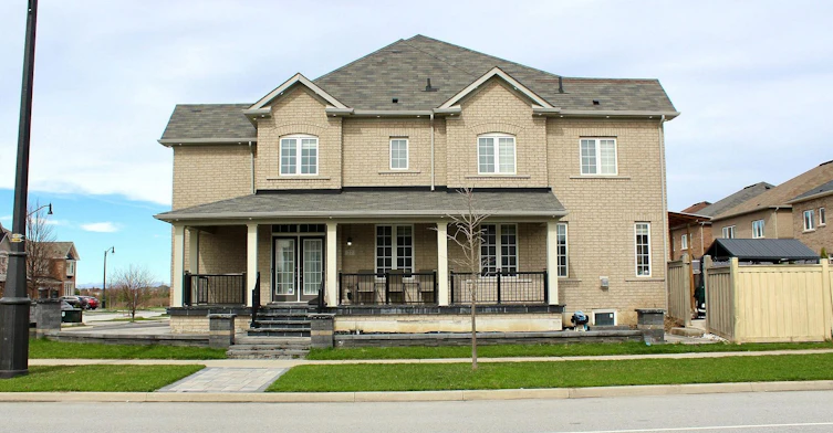 27 Brentwick Drive, Brampton, ON, L6X 5G1 - 2