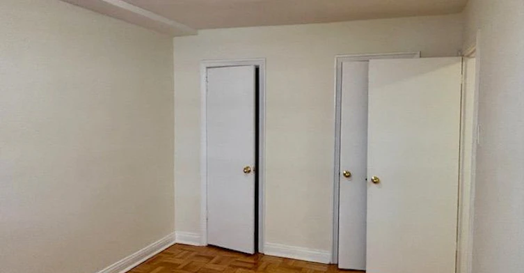 B2-11 Anglesey Boulevard, Toronto, ON, M9A 3B2 - 7