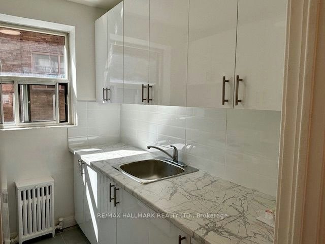 110-11 Anglesey Boulevard, Toronto, ON, M9A 3B2 - 6