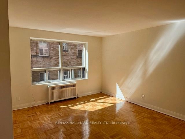 110-11 Anglesey Boulevard, Toronto, ON, M9A 3B2 - 3